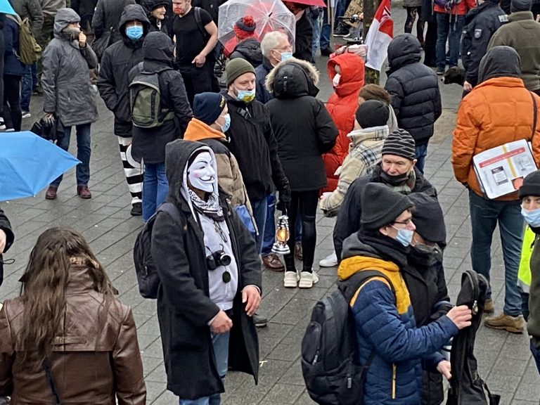 Gegen die Corona Maßnahmen