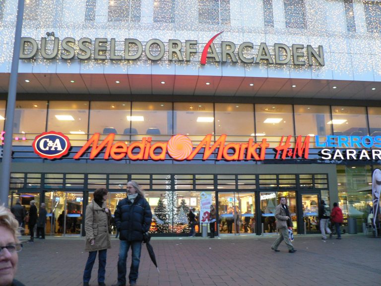 Aktuelle Herbstmode in den Arcaden